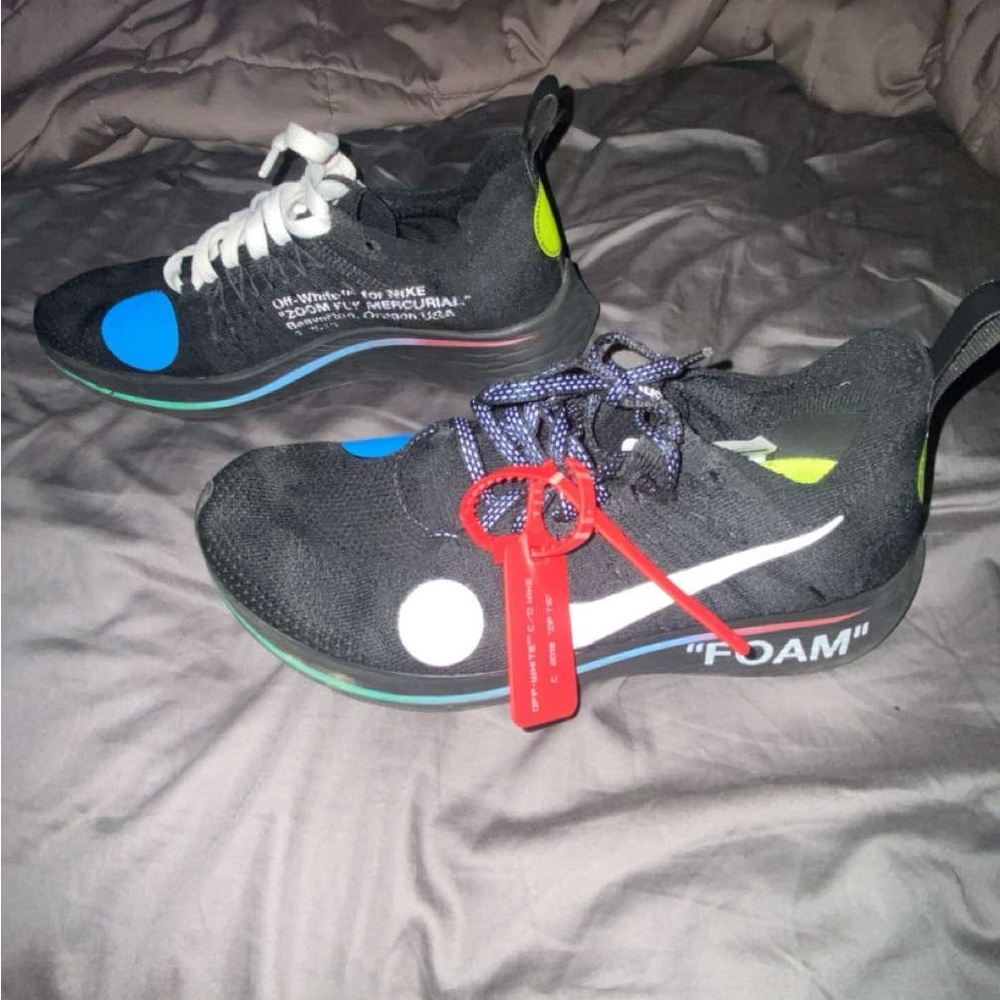 OFF WHITE ZOOMFLY MERCURIAL (SIZE 9)